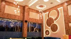 Royal Ritz - Image 5