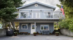 Bears Den Alaska Lodging - Image 4