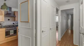 Central London 1-Bed Apartment Near Farringdon & Barbican - Image 3