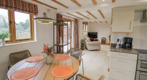 Cedar Barn - Image 3