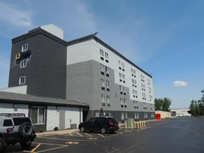 Radiance Inn and Suites - Image 1