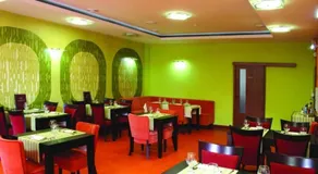Garni Hotel Cosmopolitan - Image 3
