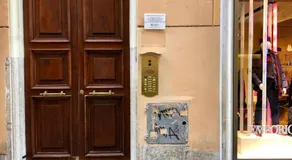 Luxury Apartment Frattina 34 Anelli - Image 3