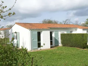 Semi-detached bungalow with microwave, in the great Vendée - Image 4