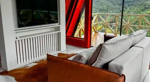 Chalés Aframe com café da manhã artesanal, 39km de Pomerode, Hidromassagem privativa, silenciosos em meio a natureza, lagoa para pesca esportiva - Image 3