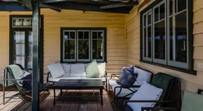 Charming three bedroom cottage near beaches and wineries - Image 5