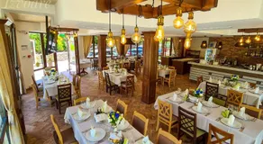 Hotel IZVOARE Caciulata - Image 3