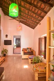Folklore Hostel - Image 2