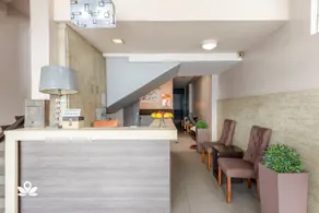 Lorenzzo Suites Hotel Makati - Image 2