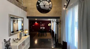 BLB Loft Luxury House - Image 2