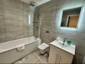 City Centre One Bedroom Apartment Liverpool - Image 3