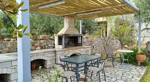 Atha-Tina:Traditional Stone Homes - Image 2