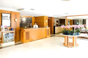 Grand Cemara Hotel - Image 3