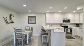 Two-story condo with pool, tennis & patio - 2 short blocks to the beach - Image 3