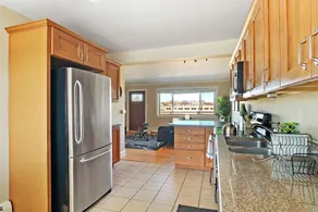Sunny 1BR Apt in Suburb - Salem 3C rep - Image 2