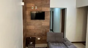 Apartamento confortável e bem localizado - Image 2
