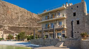 Akroyiali - Guesthouse - Image 4