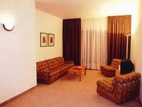 Marbella Hotel - Image 5