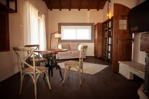 Una casa nella natura con piscina e wellness - Image 3