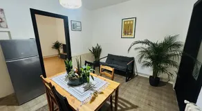 Black and Ginger Residence - Image 4