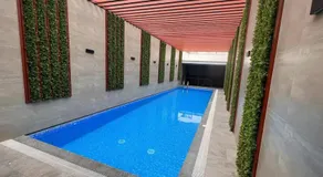 Modern 3BR 2BA Apt Gym and Parking Near Real Plaza, UP and Trendy Cafés - Image 4