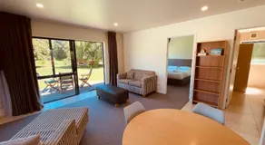 Patons Rock Beach Villas - Image 2