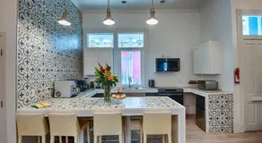 Best Location 7BR Next to French Quarter! Book NOW! - Image 4