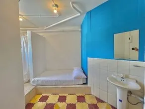 Urban Hotel - Image 5