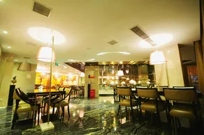 Weishang Hotel (Xichang Moon Lake Park) - Image 3
