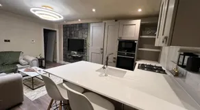 2 bedroom self catering detached outhouse with garden area - Image 5