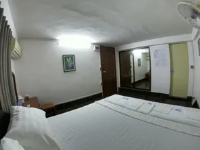 Sarah Guest House - Image 3