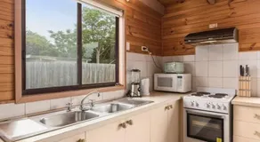 The Rosebud Beach Shack - Image 5