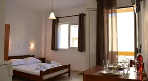 Raph's Studios-Apts By The Sea - Image 2