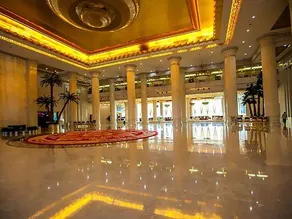 Yue Hai Hotel - Image 4
