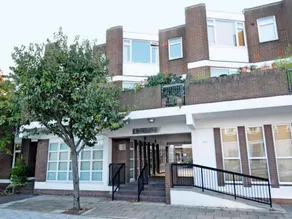 Central Home with Parking near Waterloo & St Thomas & Big Ben & Parliament - Image 4