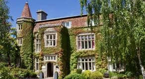 Glyndley Manor Cottages - Image 2