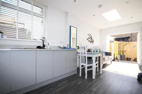 Self-Contained Holiday Accommodation in the Heart of Easingwold with Parking - Image 3