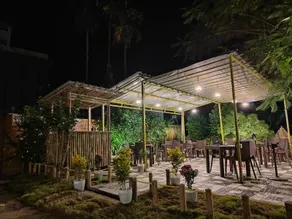 Azalia Garden Cafe & Homestay - Image 3