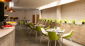 617 Living - Image 4