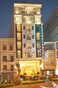 Elegant Hotel - Image 1