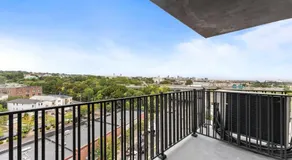 Stylish 3BR Retreat EWR MetLife NYC Access - Image 3