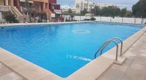 Dúplex, piscina y playa - Image 3