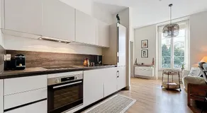 Charming 2-Bedroom Retreat Near City Center with Excellent Transport Links - Image 2