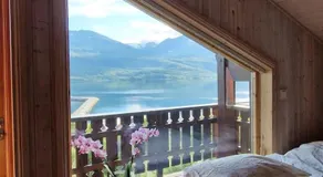 Koselig overnattingssted med fjordutsikt - Image 2
