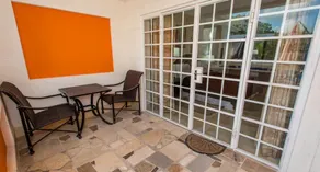 Ocean 15 Hotel - Image 5