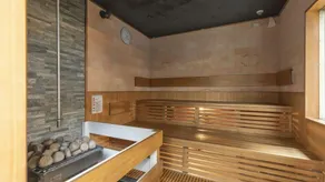 Business Hotel Kaga - Image 2