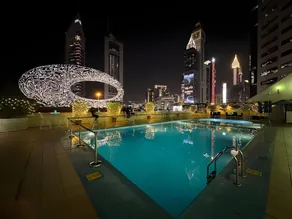 Crowne Plaza Hotel Dubai - Image 2