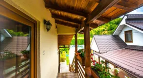 Casa cu Muri - Image 5
