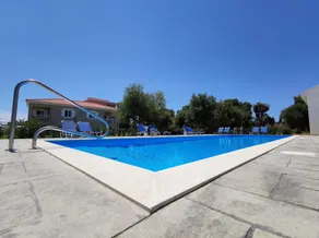 Casa De Rosa Apartments & Studios - Image 3