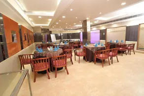 Hotel Adityaz - Image 2